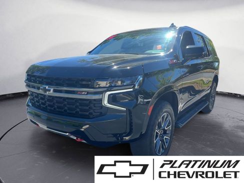 Used 2022 Chevrolet Tahoe Z71 w/ Luxury Package AWD/4WD image 1
