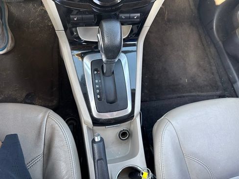 Used 2016 Ford Fiesta Titanium FWD image 23