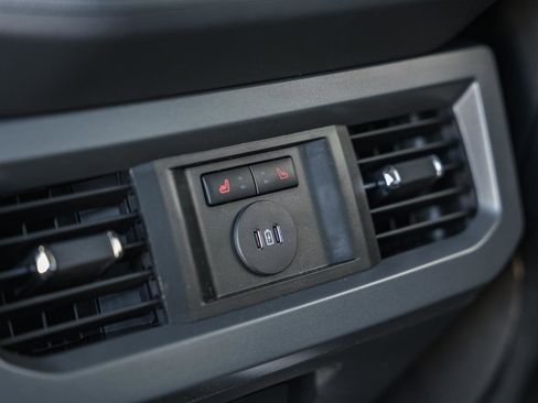 New 2026 Ford F250 Lariat w/ Chrome Package image 39