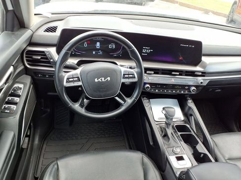 Used 2024 Kia Telluride S w/ S Sunroof Package AWD/4WD image 4
