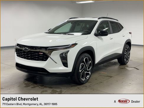 New 2026 Chevrolet Trax RS w/ Sunroof Package image 1