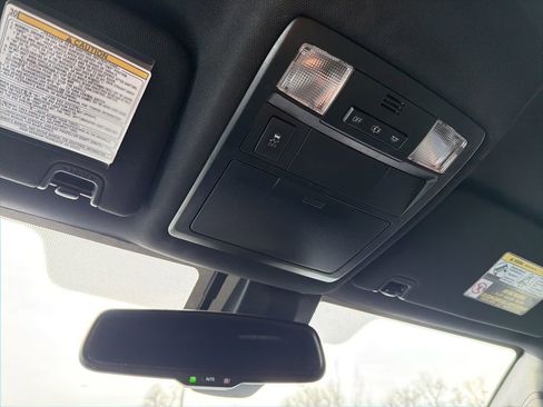 Used 2019 Toyota Tacoma TRD Sport w/ Technology Package image 27