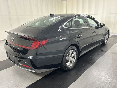 Used 2023 Hyundai Sonata SE image 2