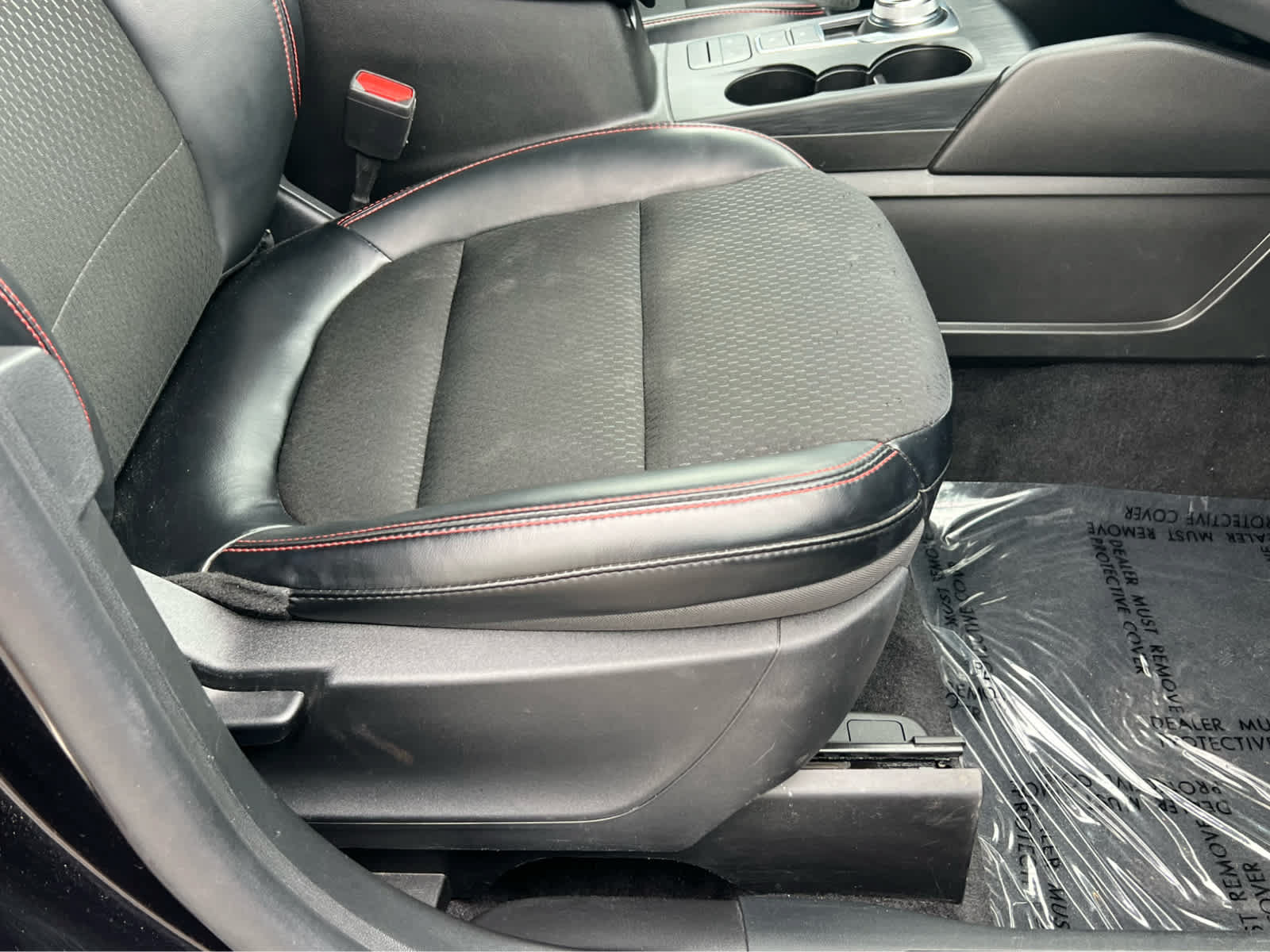 Used 2025 Ford Escape ST-Line Select AWD/4WD image 18