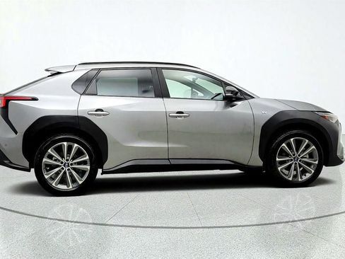 Used 2023 Subaru Solterra AWD image 4