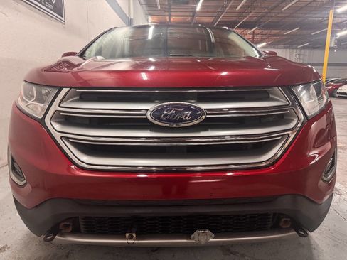 Used 2017 Ford Edge Titanium w/ Equipment Group 301A image 4