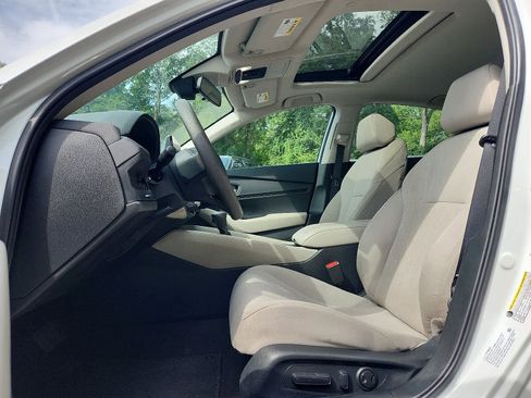 Used 2024 Honda Accord EX image 14