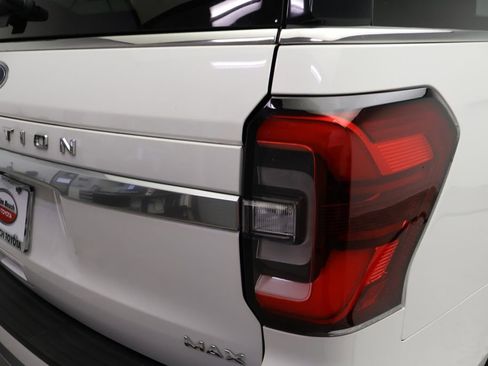 Used 2023 Ford Expedition Max Platinum image 9