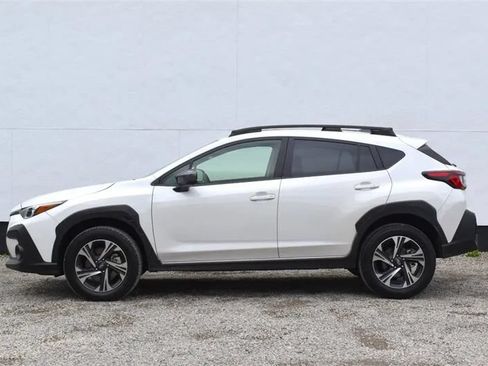 Used 2024 Subaru Crosstrek 2.0i Premium w/ Crosstrek Mirror Package AWD/4WD image 9