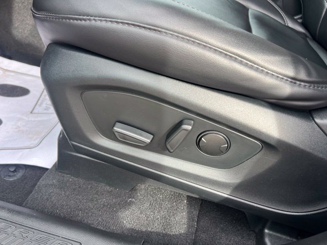Certified 2023 Ford Explorer XLT w/ Equipment Group 202A AWD/4WD image 19