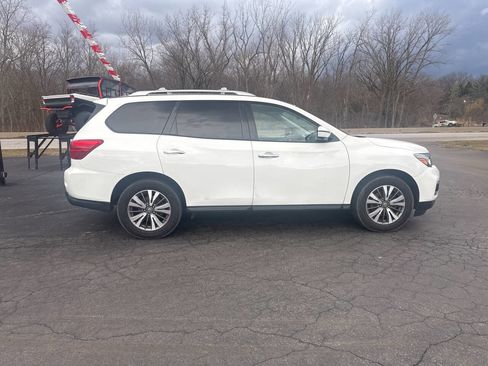 Used 2018 Nissan Pathfinder SL image 7