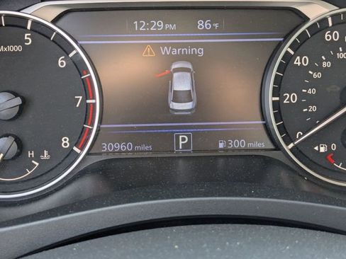 Used 2025 Nissan Altima 2.5 SV FWD image 19