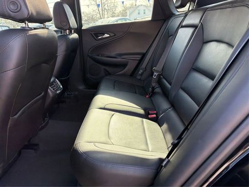 Used 2017 Chevrolet Malibu LT w/ Leather Package image 10