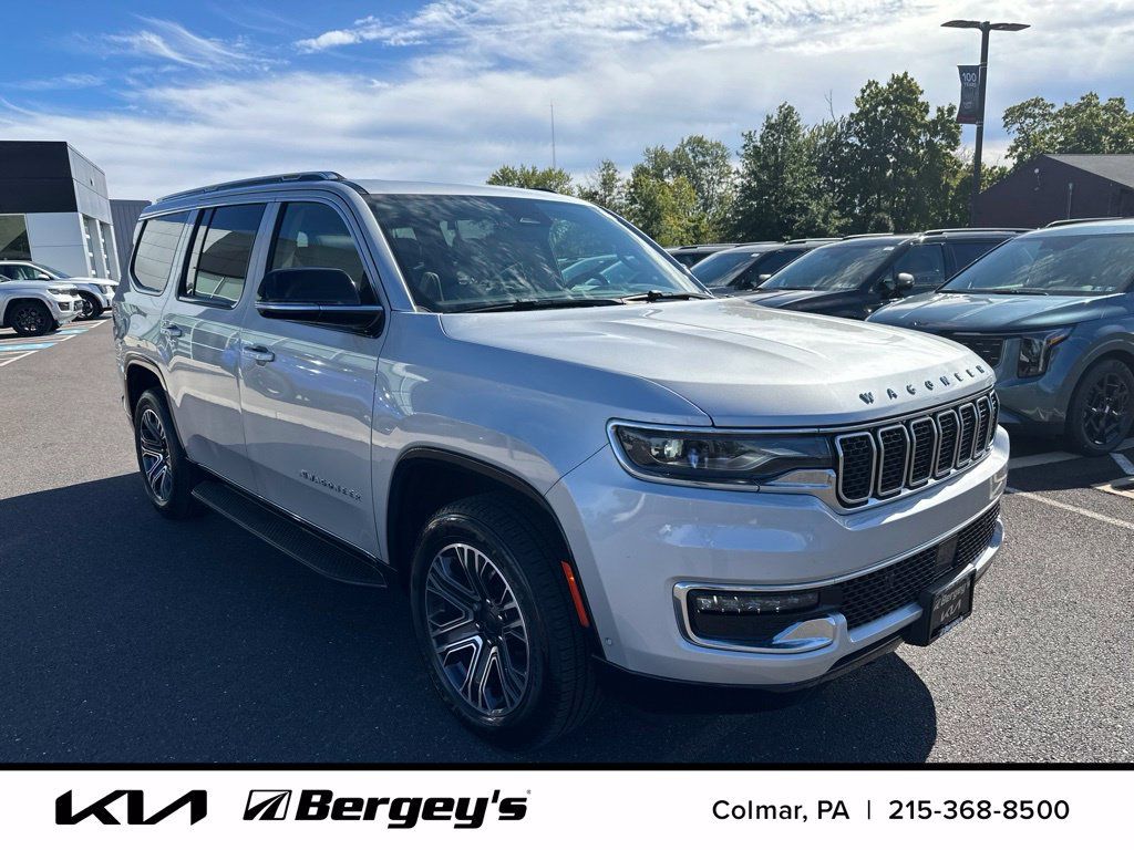 Used 2024 Jeep Wagoneer 4WD w/ Premium Group I image 5