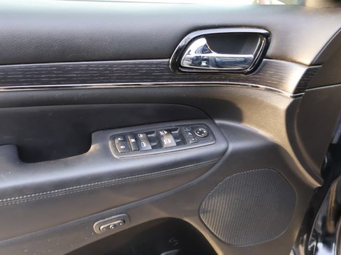 Used 2019 Jeep Grand Cherokee High Altitude image 22