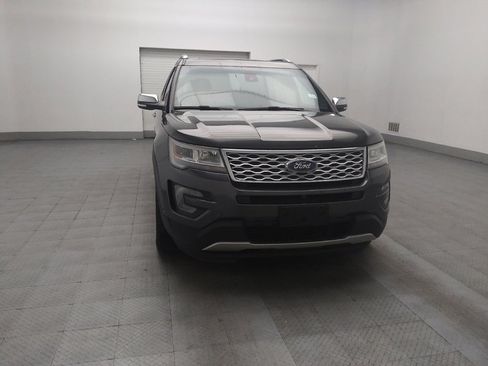 Used 2016 Ford Explorer Platinum image 14