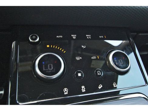 Used 2021 Land Rover Range Rover Evoque R-Dynamic S image 24