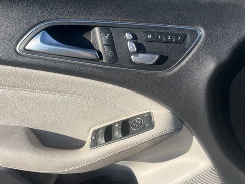 Used 2016 Mercedes-Benz B 250e image 21