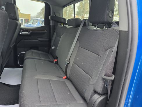 Used 2023 Chevrolet Silverado 1500 LT w/ Z71 Off-Road Package image 22