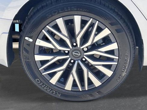 New 2026 Nissan Altima 2.5 SV FWD image 9