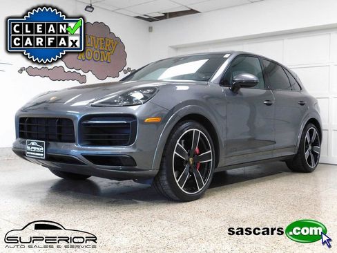 Used 2021 Porsche Cayenne GTS image 1