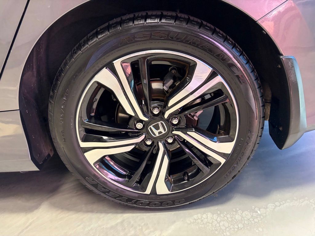 Used 2018 Honda Civic Touring image 24