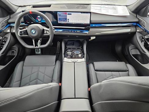 New 2025 BMW i5 M60 w/ Premium Package image 15