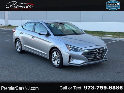Used 2020 Hyundai Elantra SEL image 1