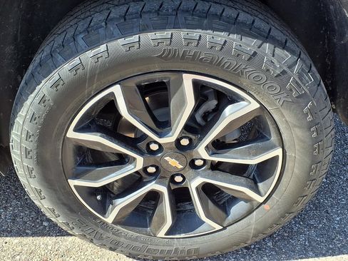 Used 2023 Chevrolet TrailBlazer ACTIV w/ Convenience Package FWD image 9