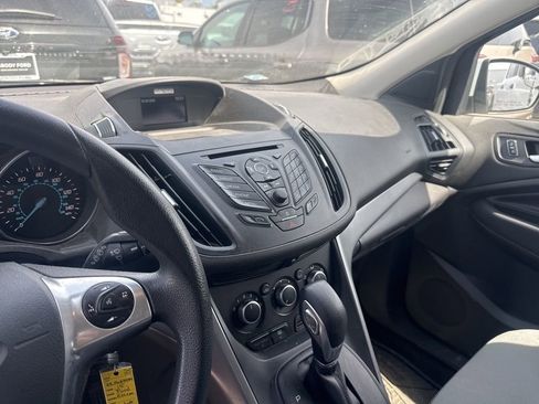 Used 2015 Ford Escape SE image 11