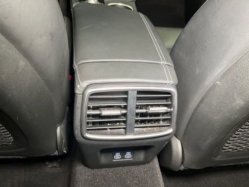 Used 2025 Genesis G70 2.5T image 48