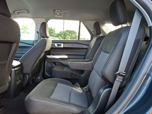 Certified 2023 Ford Explorer XLT AWD/4WD image 10
