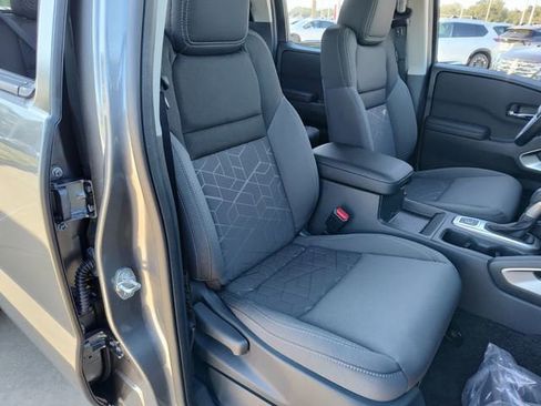 New 2026 Nissan Frontier SV w/ Tow Package image 13