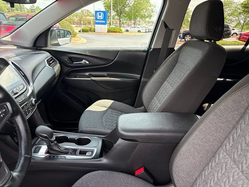 Used 2024 Chevrolet Equinox LT AWD/4WD image 13
