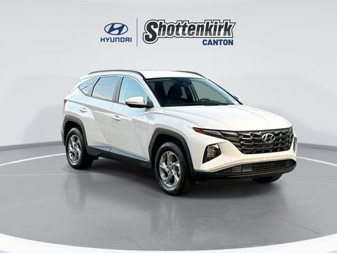 Used 2023 Hyundai Tucson SEL image 2
