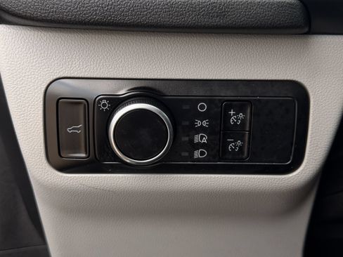 Used 2023 Ford Escape Active w/ Tech Pack #1 FWD image 23