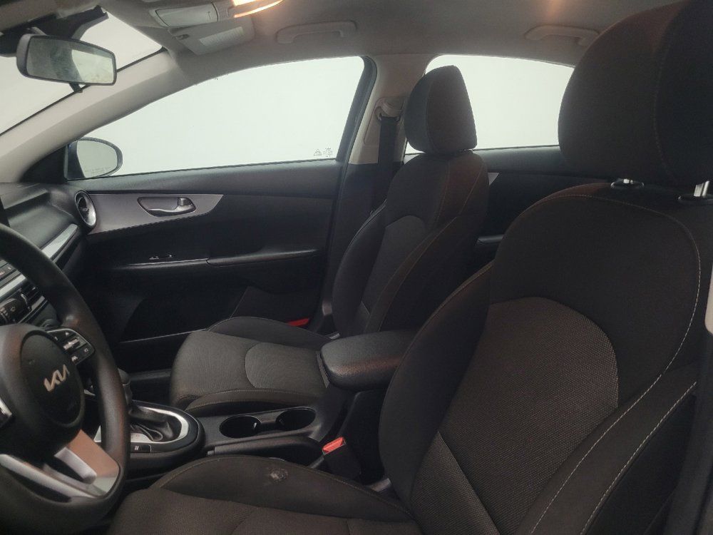 Used 2024 Kia Forte LXS FWD image 17
