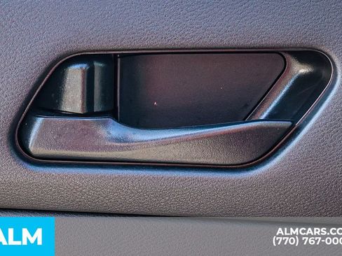 Used 2025 Nissan Altima 2.5 SV FWD image 49