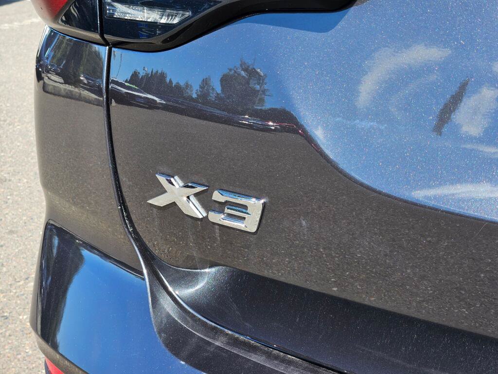 Used 2023 BMW X3 xDrive30i w/ Convenience Package AWD/4WD image 9