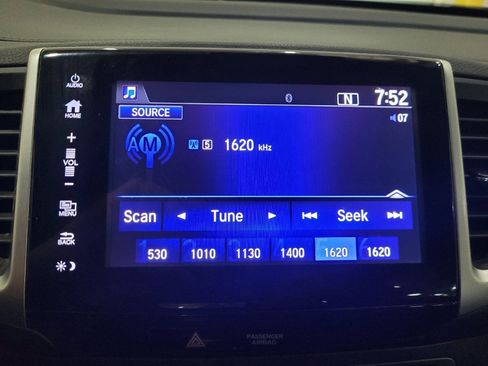 Used 2017 Honda Pilot EX-L image 25