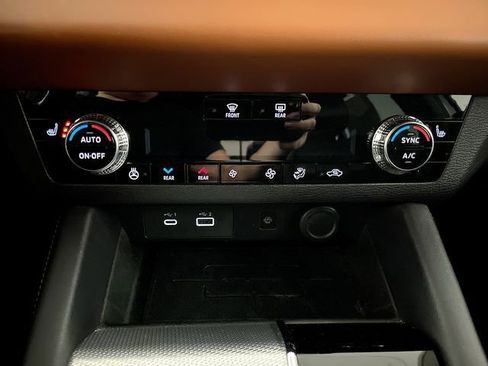 Used 2023 Mitsubishi Outlander SEL image 24