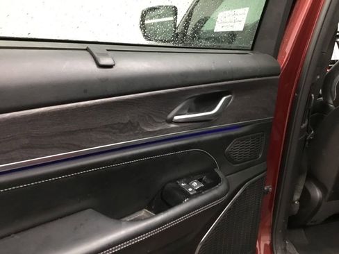 Used 2023 Jeep Grand Cherokee L Overland w/ Advanced Protech Group III image 14