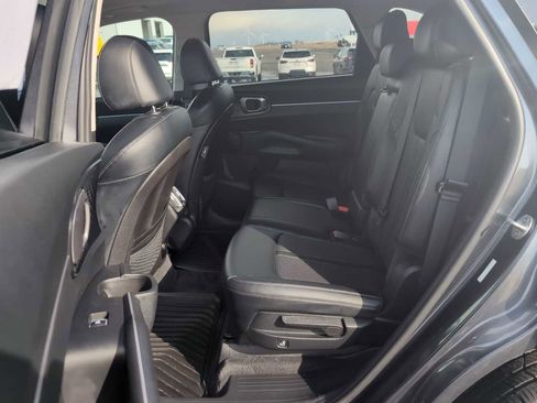 Used 2021 Kia Sorento S w/ Panoramic Sunroof Package image 24