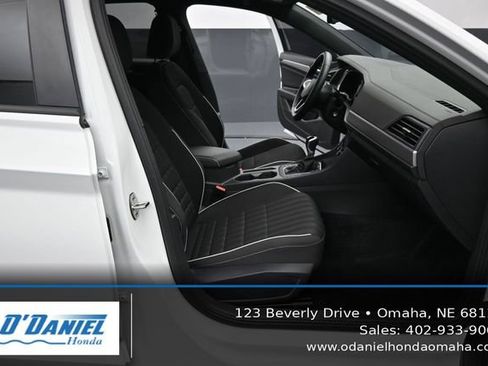 Used 2024 Volkswagen Jetta Sport FWD image 39