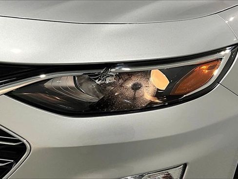 Used 2020 Chevrolet Malibu LT image 33