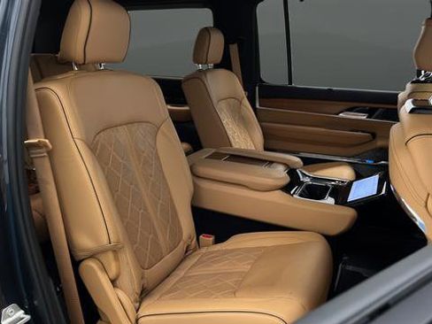 Used 2024 Jeep Grand Wagoneer Series III w/ HD Trailer Tow Package image 26