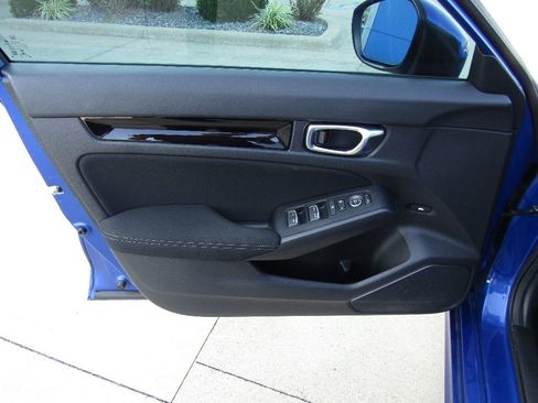 Used 2022 Honda Civic EX image 13