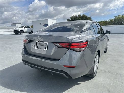Used 2024 Nissan Sentra S image 11