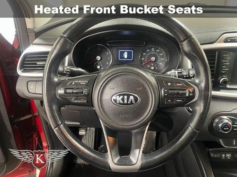 Used 2017 Kia Sorento LX w/ LX Convenience Package image 15