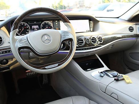 Used 2017 Mercedes-Benz S 550 Sedan image 12